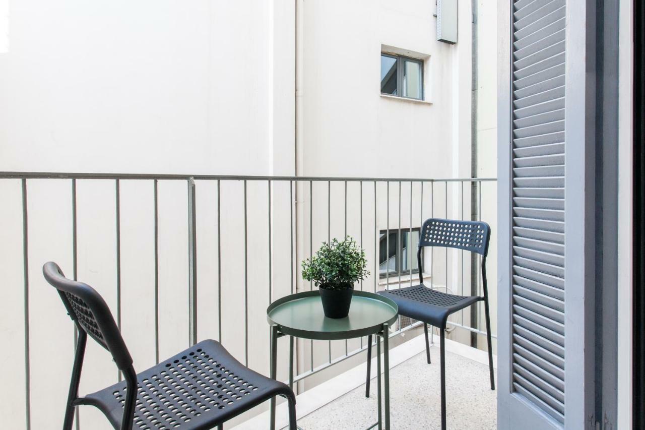 Modern Antique Private Rooms Near To Acropolis Museum And Metro Station Atenas Exterior foto