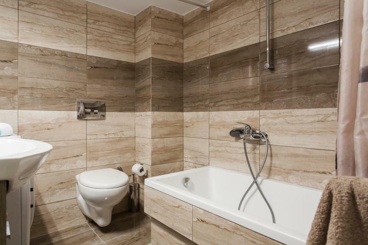 Modern Antique Private Rooms Near To Acropolis Museum And Metro Station Atenas Exterior foto