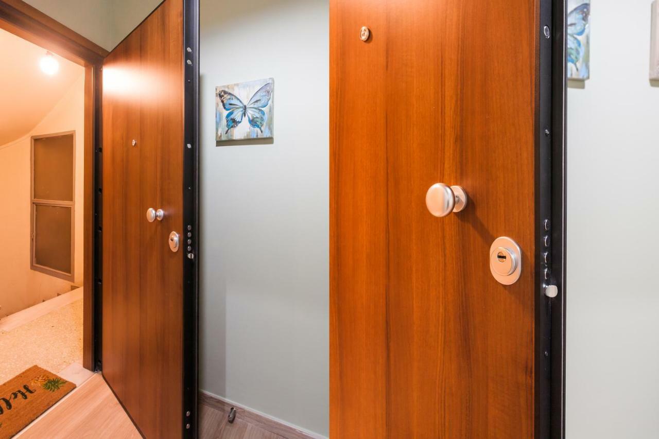 Modern Antique Private Rooms Near To Acropolis Museum And Metro Station Atenas Exterior foto