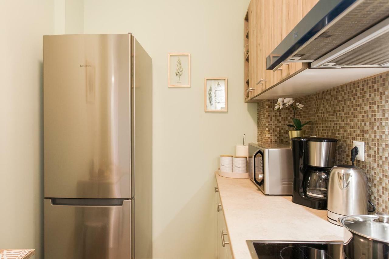 Modern Antique Private Rooms Near To Acropolis Museum And Metro Station Atenas Exterior foto