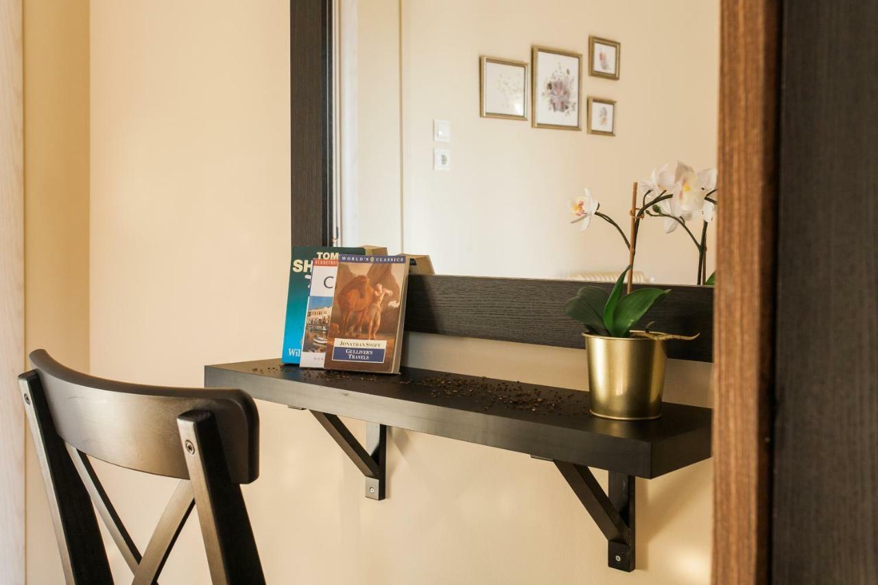 Modern Antique Private Rooms Near To Acropolis Museum And Metro Station Atenas Exterior foto